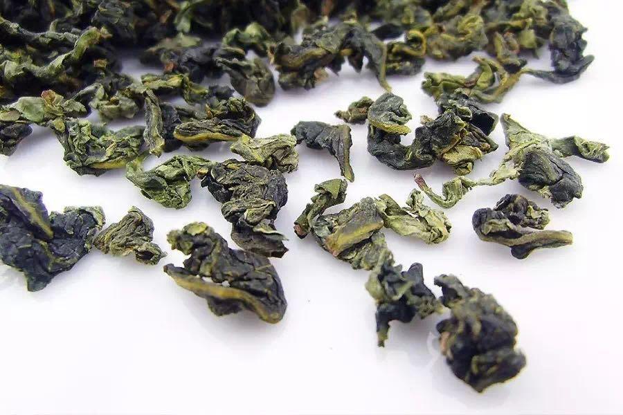 杭州遭遇罕见大风，西湖瞬间变身西海