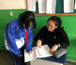 董宇辉再次回应意外走红，不忘初心，砥砺前行董宇辉老师